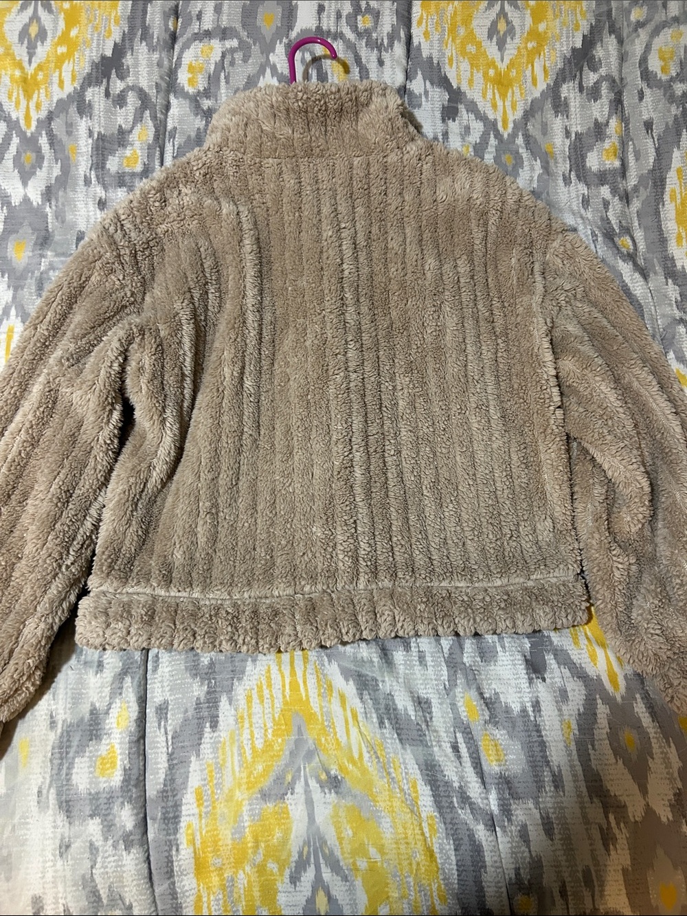 Plush Cropped Jacket - Picture 5 of 6